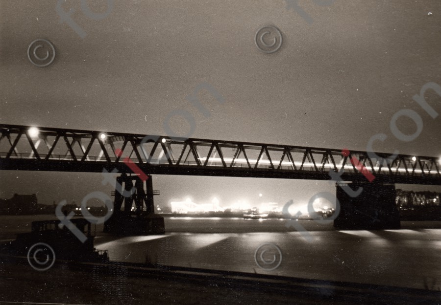 Düsseldorf Kirmes I (foticon-duesseldorf-0013.jpg)